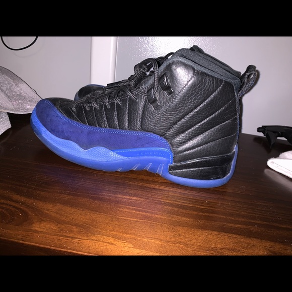 Royal 12s Jordan - Picture 3 of 4